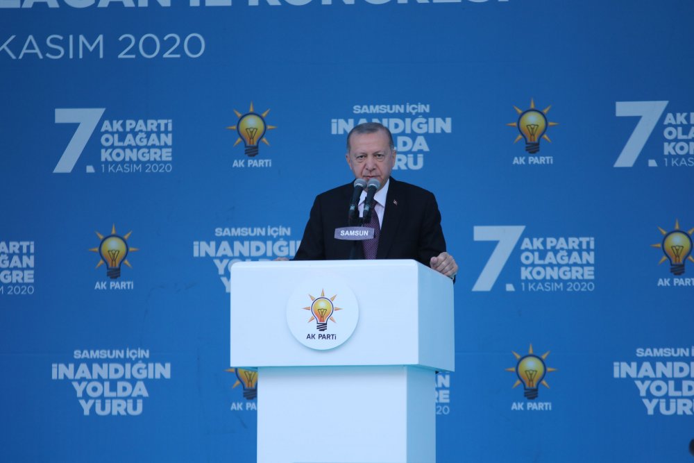 Erdoğan: İzmirli kardeşlerimizin yaralarını, soğuklar bastırmadan sarmakta kararlıyız