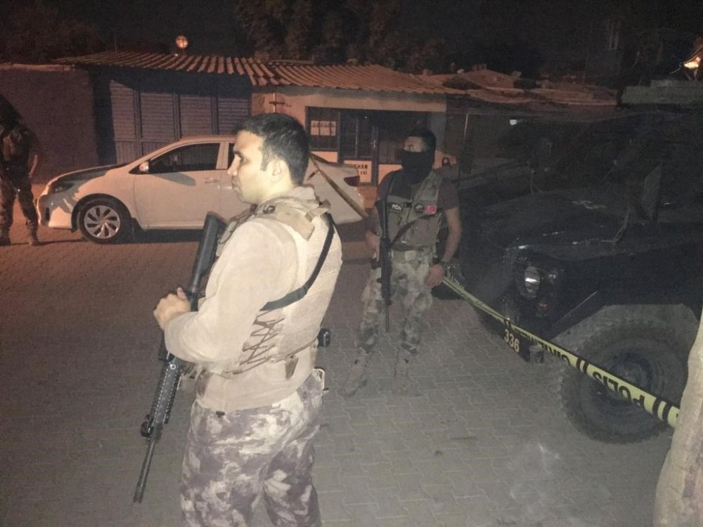 Şehit kardeşi, kız isteme hazırlığındayken silahlı saldırıda öldürüldü&nbsp;