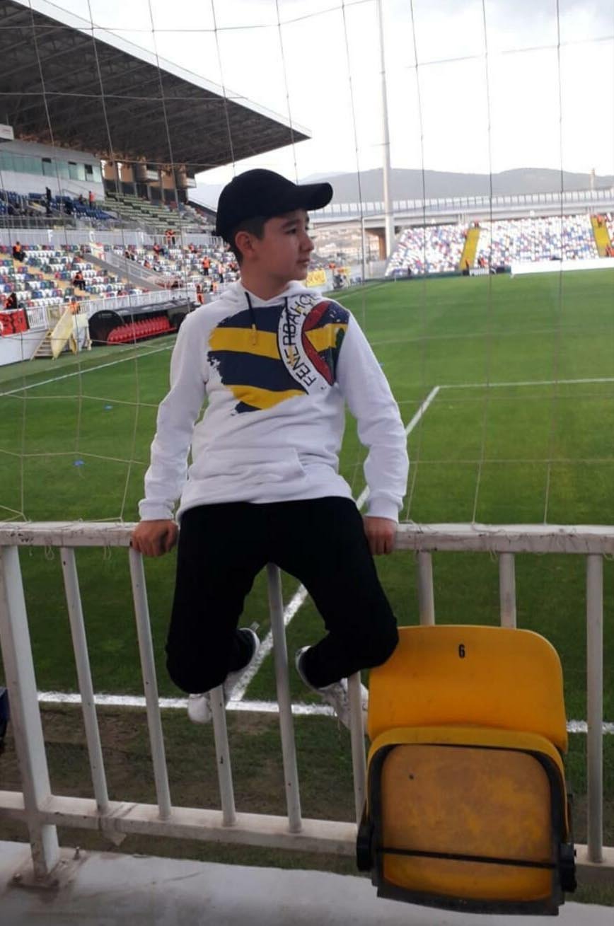 10 saat sonra kurtarılan 15 yaşındaki Günay, enkaz altında görüntü çekmiş