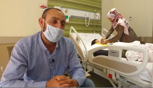 4 yaşındaki İsmail'in kopan kolu Kayseri Şehir Hastanesinde dikildi