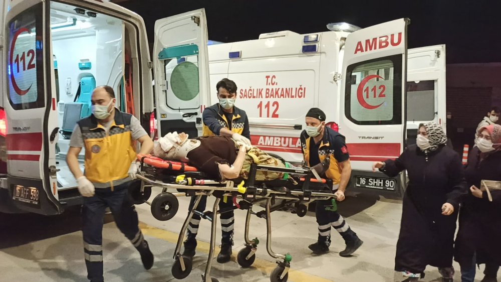 Arazi motosikleti devrildi, 2 yaralı