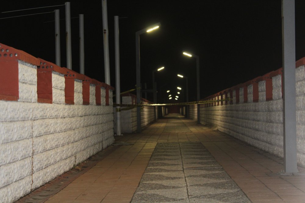 Kayalıklardan atladığı denizde kayboldu