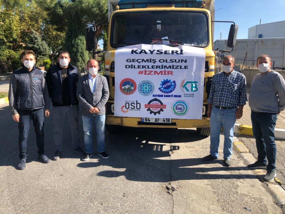 Kayseri’den İzmir’deki depremzedelere battaniye yardımı