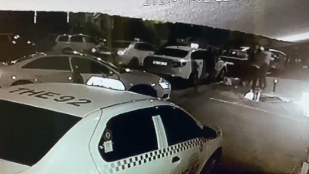 Şişli'de iki grup arasındaki silahlı kavga kamerada