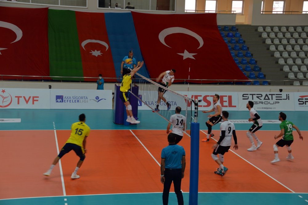 Solhan Spor: 1 - 3 Fenerbahçe HDI Sigorta