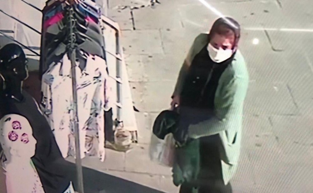 Arnavutköy'de hırsızlık yaptığı mağazaya tekrar geldi fotoğrafıyla karşılaştı