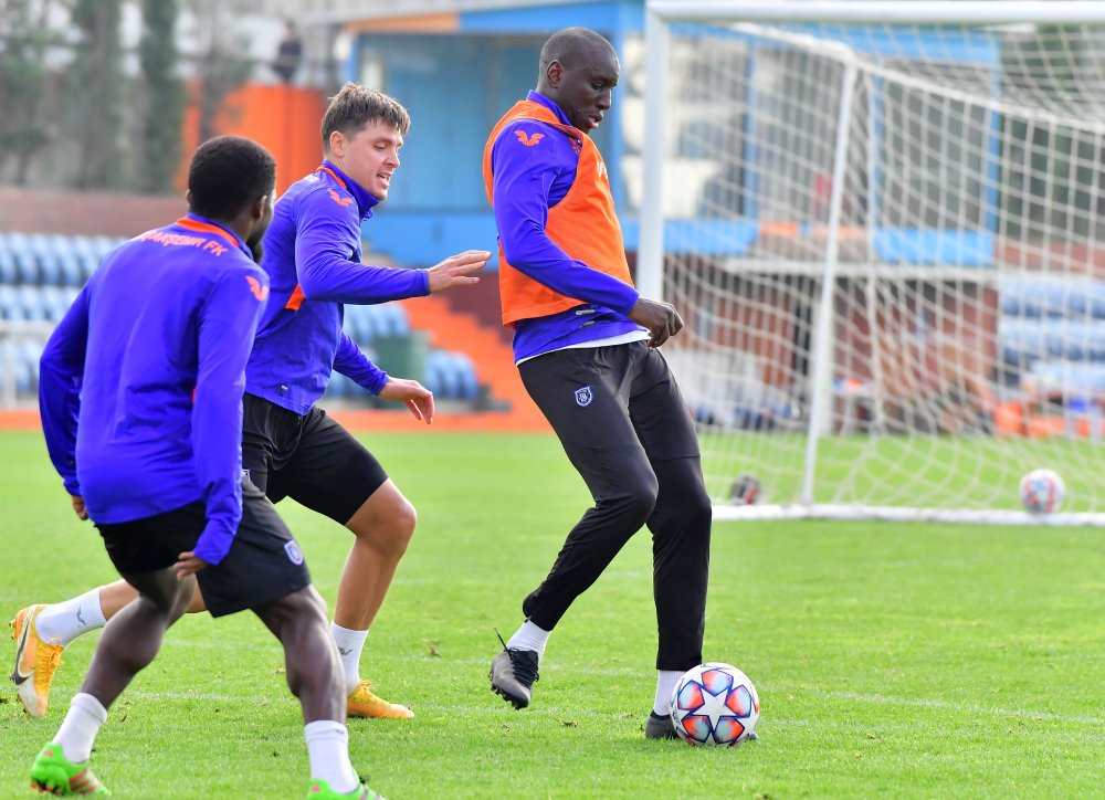 Başakşehir’de Manchester United hazırlıkları başladı