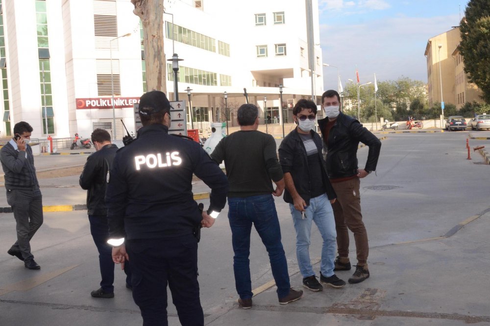 Fünye ile patlatılmak üzereyken sahibi geldi