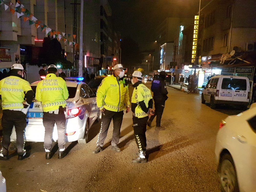 Ankara'da eğlence mekanlarına polis denetimi