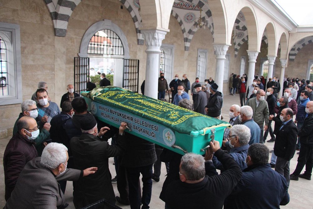 Depremde yaşamını yitiren Nerrin Erkman son yolculuğuna uğurlandı