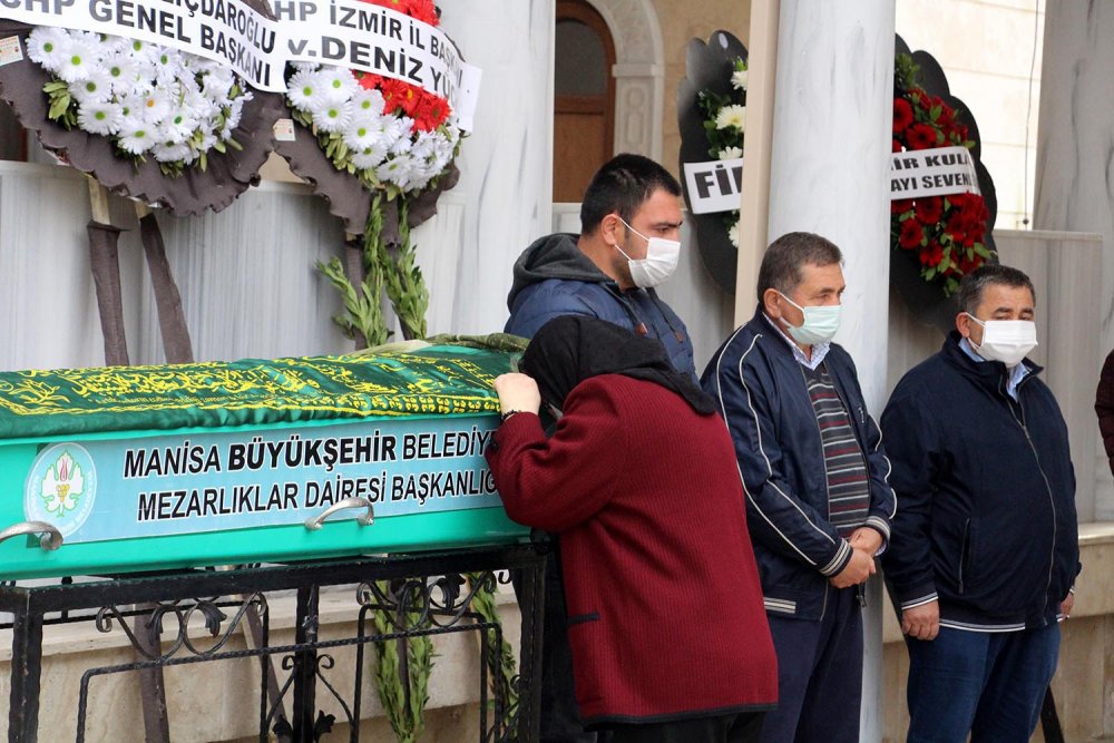 Depremde yaşamını yitiren Nerrin Erkman son yolculuğuna uğurlandı
