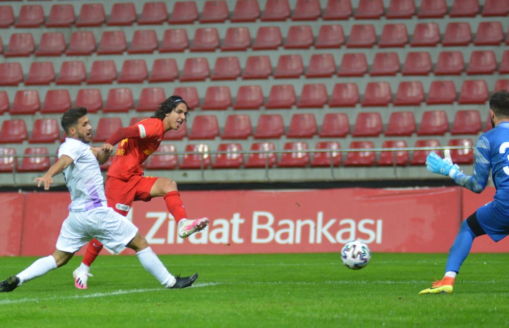 Hes Kablo Kayserispor - Yomraspor: 5-0