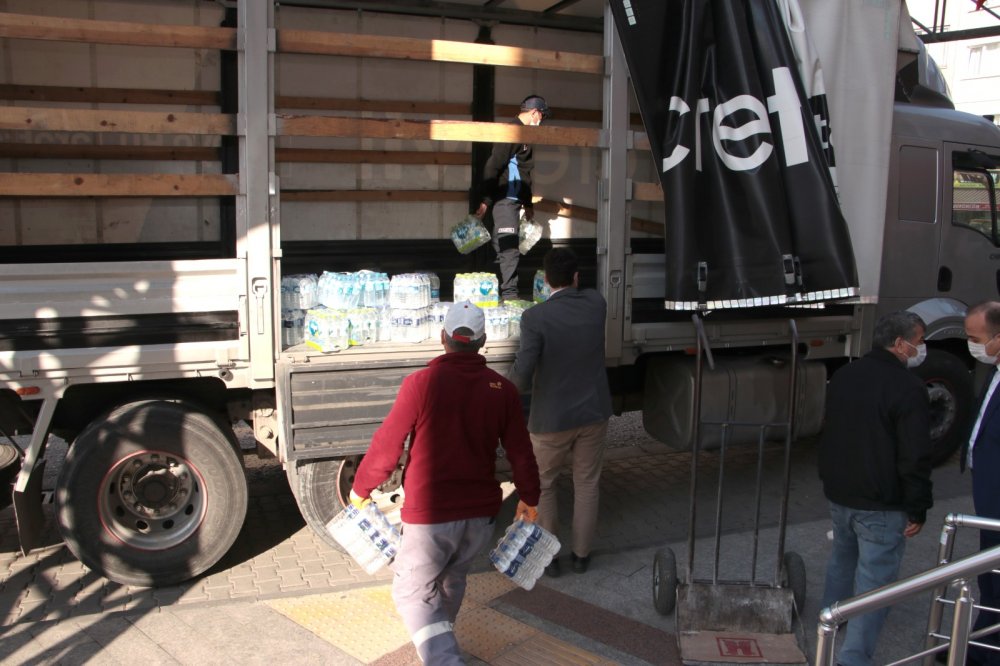 Lise öğrencisinin depremzedelere yolladığı mektup duygulandırdı