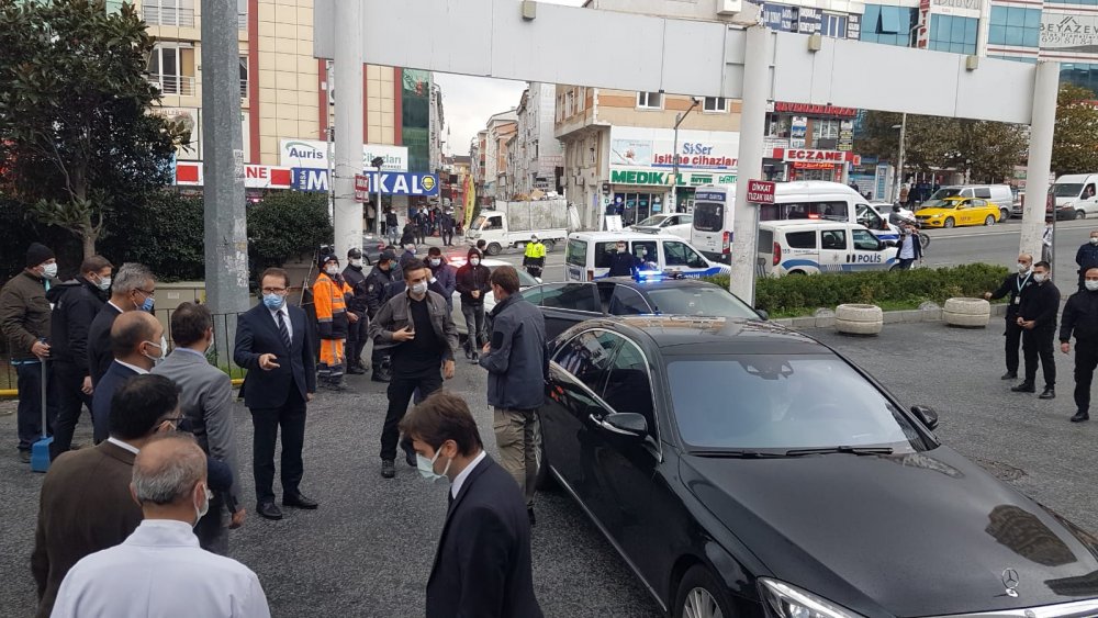 Sağlık Bakanı Koca İstanbul'da hastaneleri geziyor