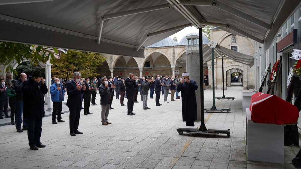 Lüleburgaz Belediye Başkan Yardımcısı koronavirüsten yaşamını yitirdi