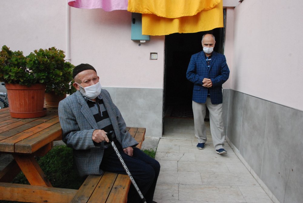 103 yaşında koronavirüsü yendi