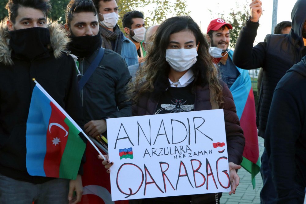 Azerbaycan'ın Karabağ zaferi Eskişehir'de coşkuyla kutlandı