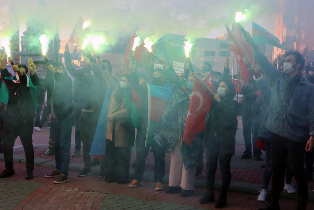 Azerbaycan'ın Karabağ zaferi Eskişehir'de coşkuyla kutlandı