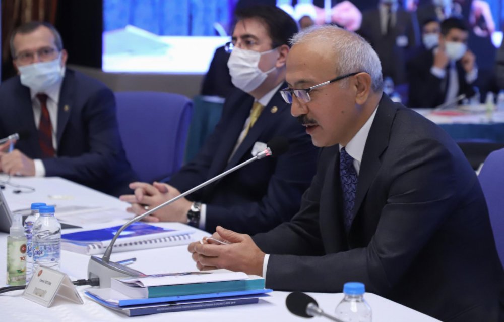 Bakan Elvan'ın Plan ve Bütçe Komisyonu'na vedası