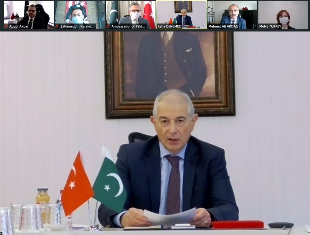 'Cinnah Genç Yazarlar Yarışması'nın ödülleri Ankara'da törenle sahiplerini buldu