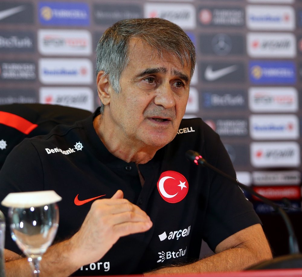 Şenol Güneş: Oyuncularımızın güçlerini görmesini ve belirli bir seviyeye ulaşmalarını istiyoruz