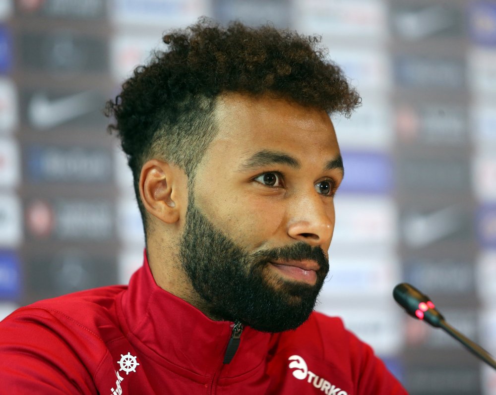 Şenol Güneş: Oyuncularımızın güçlerini görmesini ve belirli bir seviyeye ulaşmalarını istiyoruz