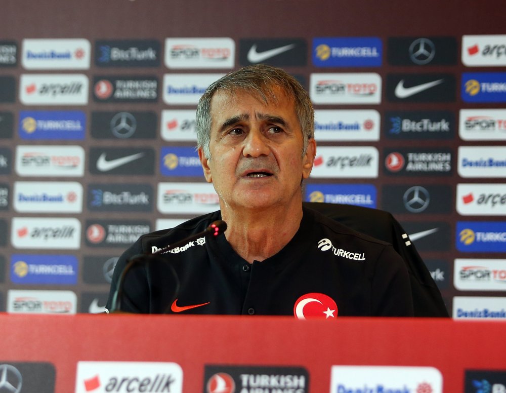 Şenol Güneş: Oyuncularımızın güçlerini görmesini ve belirli bir seviyeye ulaşmalarını istiyoruz