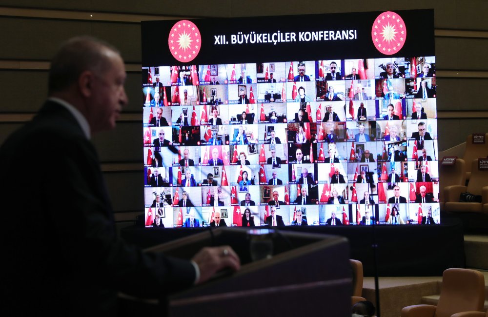 Yerli video konferans sistemi 149 ülkedeki büyükelçileri buluşturdu