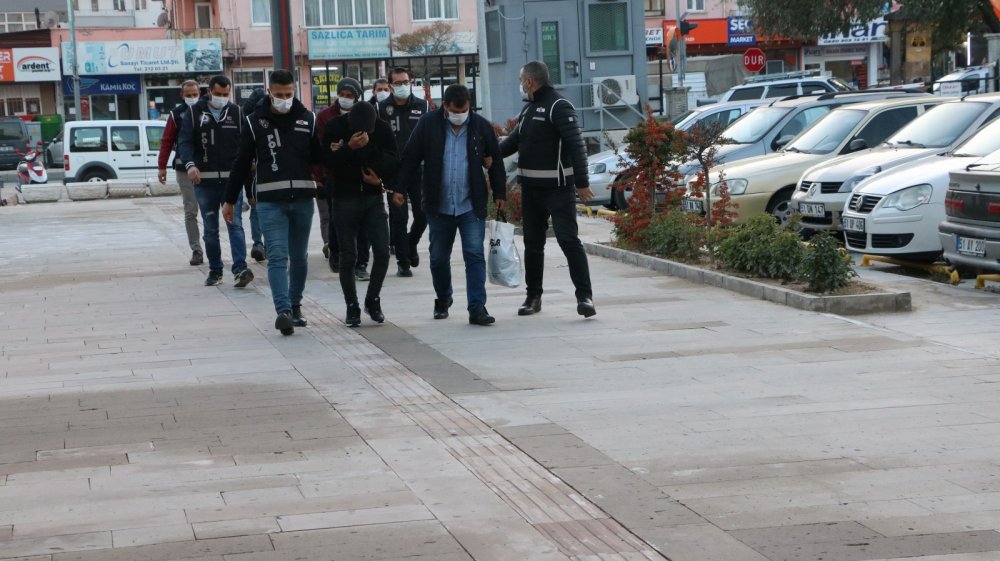 Niğde’de silah kaçakçılığı operasyonu: 9 gözaltı