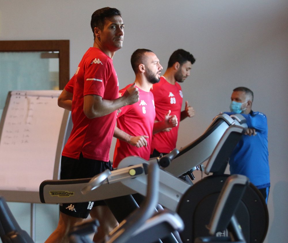 Antalyasporlu futbolcular laktat testinden geçti