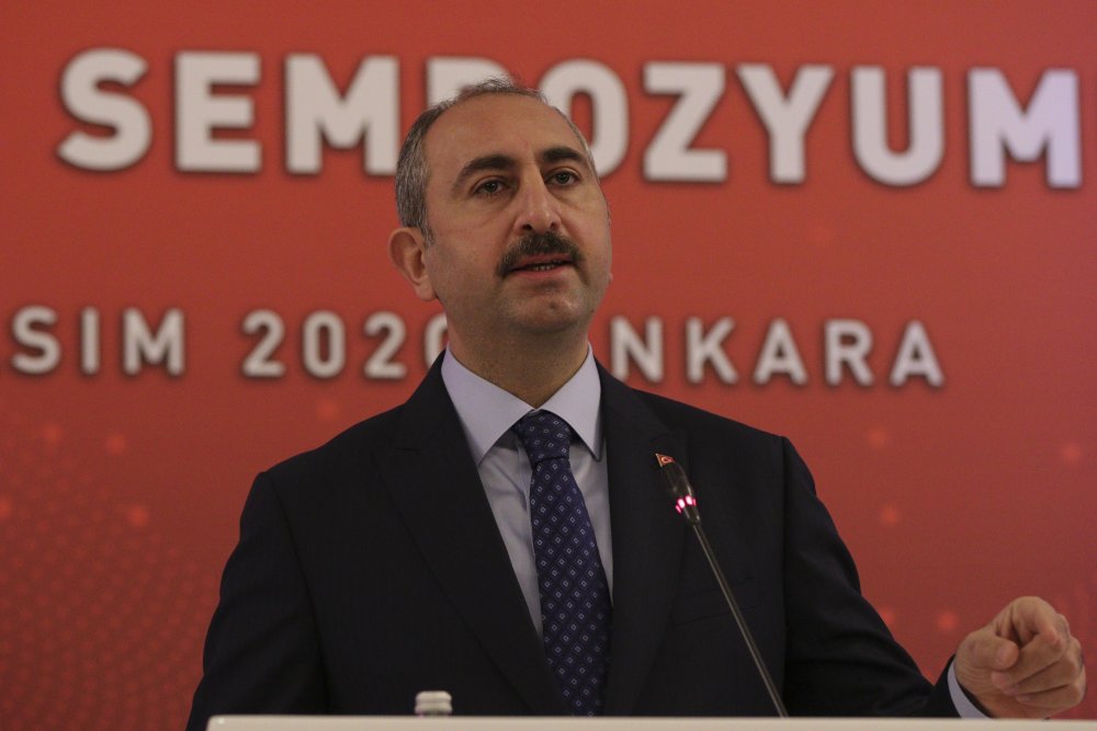 Bakan Gül: Yargı konjonktüre bakmaz; hukuka, Anayasa'ya bakar