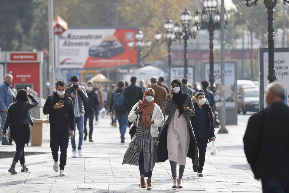 Başkent sigara yasağına uydu