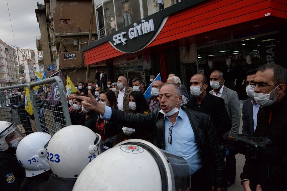 Diyarbakır ve Şırnak'taki ailelerden ortak çağrı: Hep beraber evlatlarımızı dağdan indireceğiz