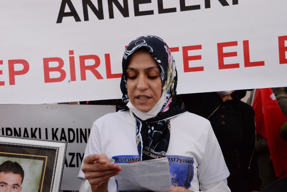 Diyarbakır ve Şırnak'taki ailelerden ortak çağrı: Hep beraber evlatlarımızı dağdan indireceğiz
