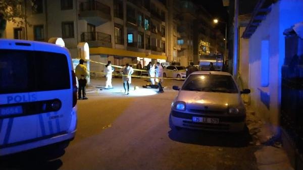 Eski eşini öldürdü, annesi ile komşusunu yaralayıp intihar etti