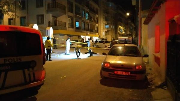 Eski eşini öldürdü, annesi ile komşusunu yaralayıp intihar etti