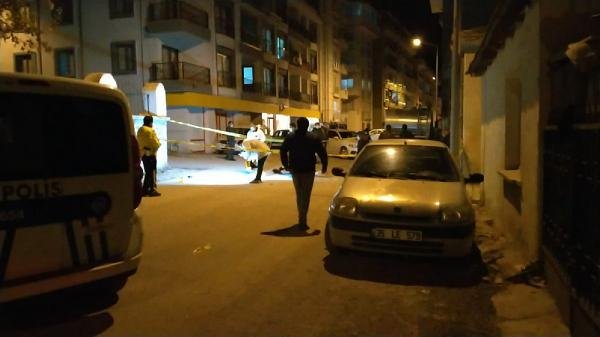 Eski eşini öldürdü, annesi ile komşusunu yaralayıp intihar etti
