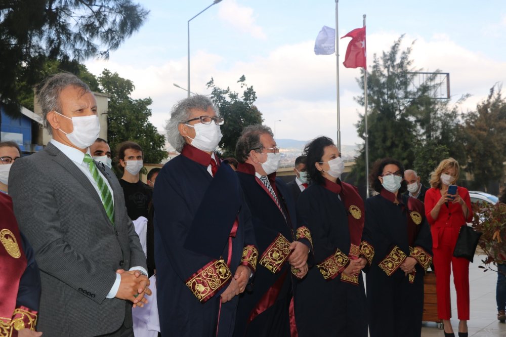 Sağlık Bilimleri Üniversitesi İzmir Tıp Fakültesi açıldı