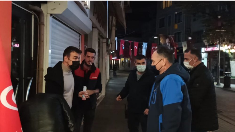 Emniyet Müdürü 500 metrelik yürüyüşte sigara içen 23 kişiye cezai işlem uyguladı