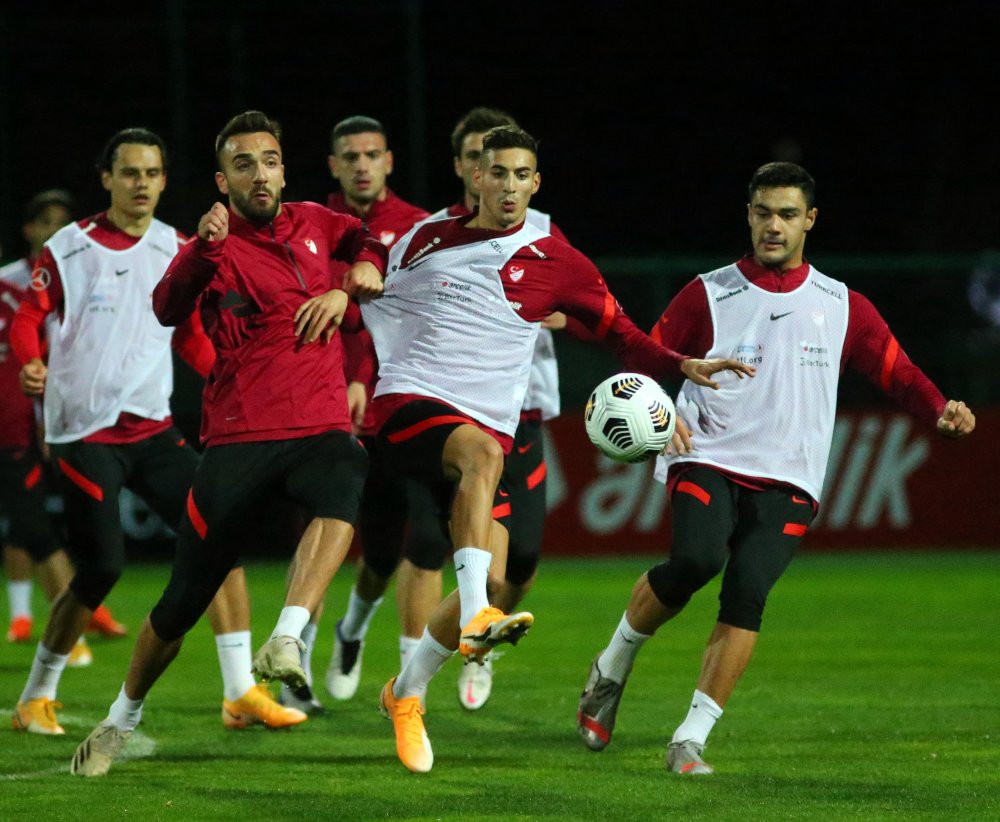 A Milli Takım'da Rusya maçının hazırlıkları sürüyor