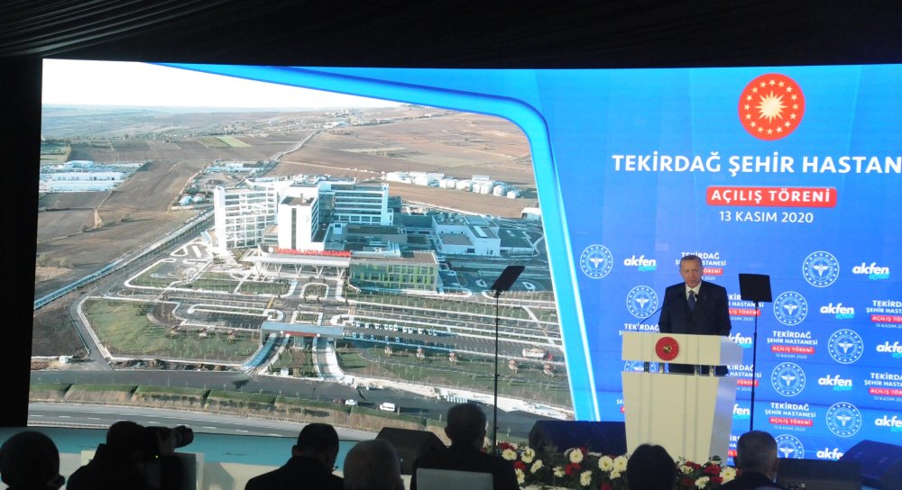 Cumhurbaşkanı Erdoğan: Ekonomide ve hukukta yeni bir reform dönemi başlatıyoruz (2)