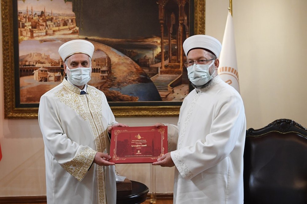 Diyanet İşleri Başkanı Erbaş, Bulgaristan Başmüftüsü'nü kabul etti