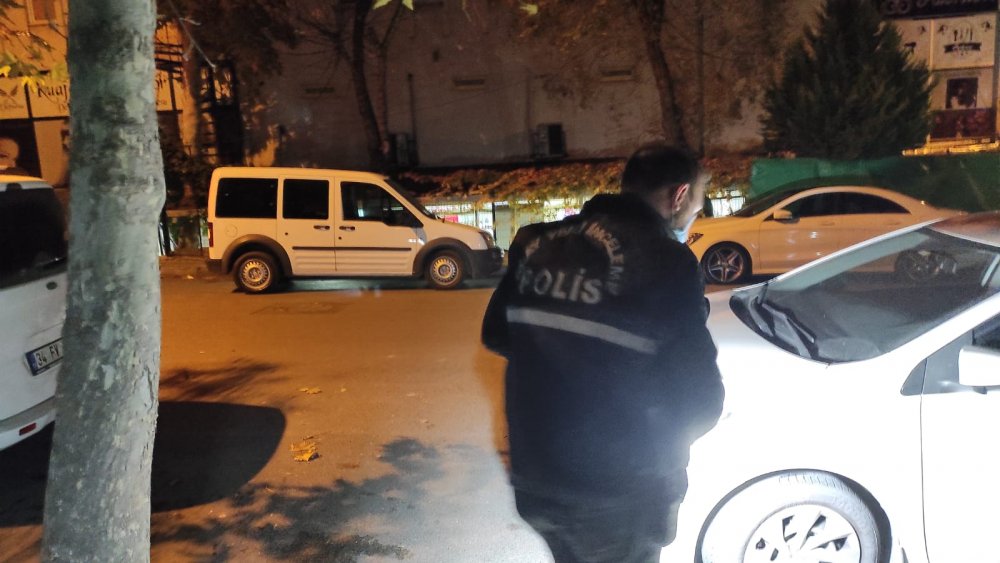 Küçükçekmece'de derneğe silahlı saldırı: 1 yaralı