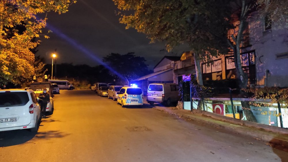 Küçükçekmece'de derneğe silahlı saldırı: 1 yaralı