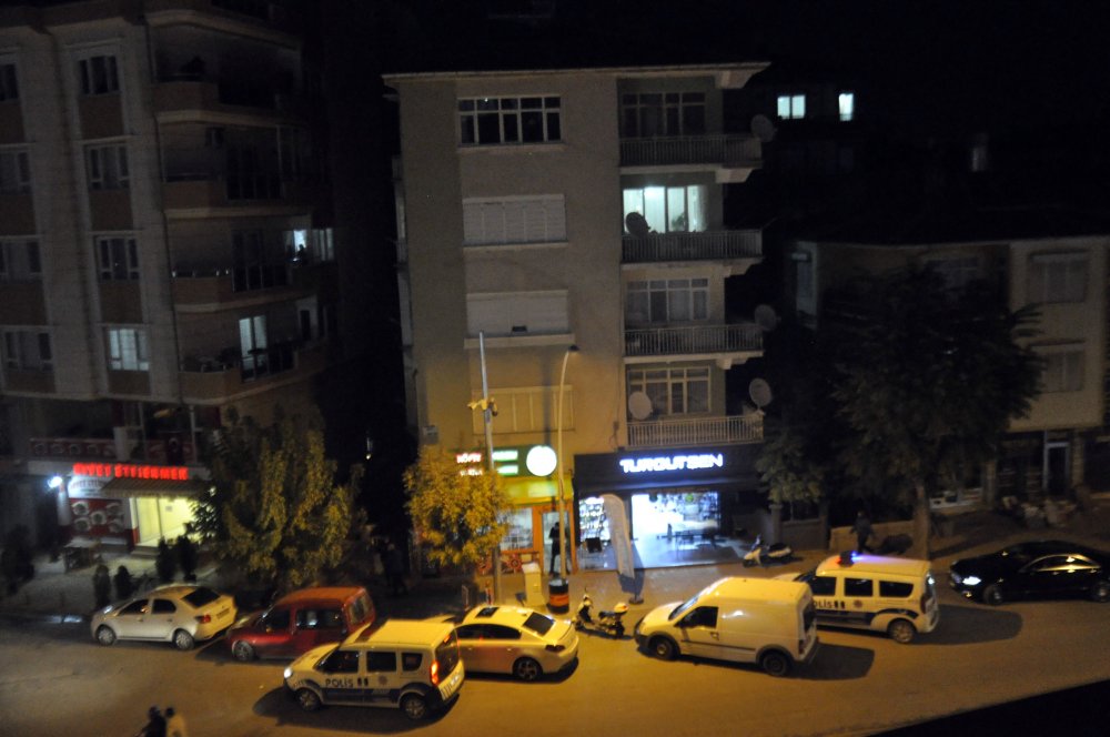 Arkadaşlarıyla alkol alırken çıkan kavgada bıçaklanarak öldürüldü