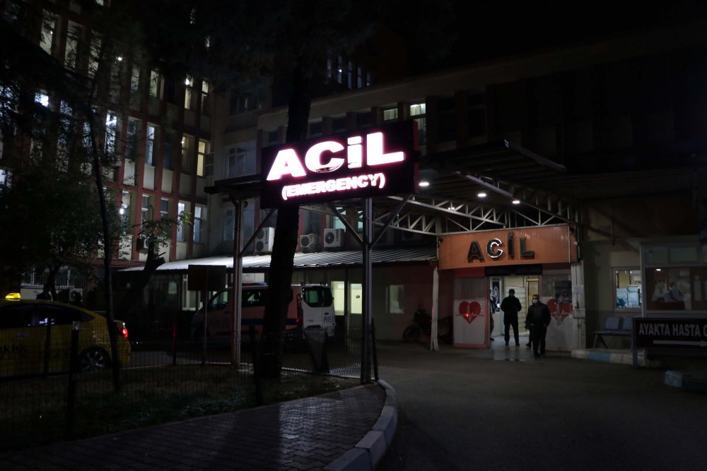 Hastane odasının penceresinden atlayıp, intihar etti