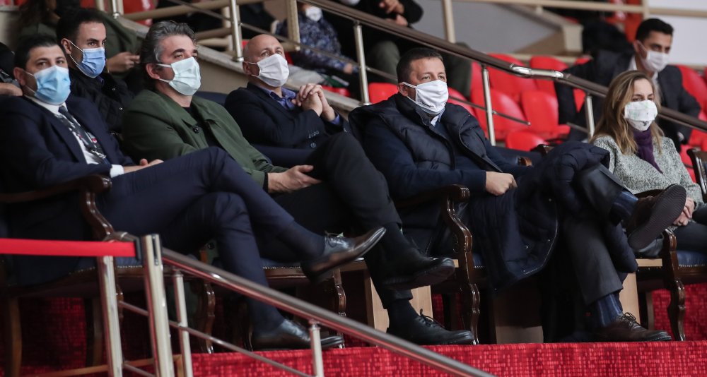 Türkiye: 76 - Sırbistan: 83