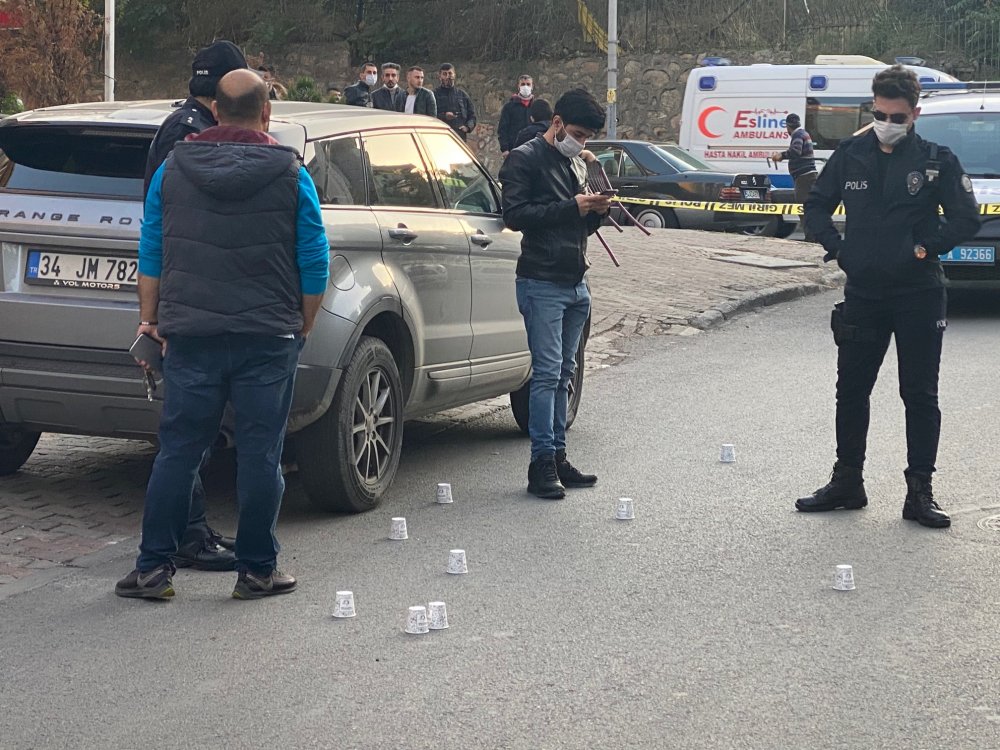 Kadıköy'de şarkıcıya silahlı saldırı