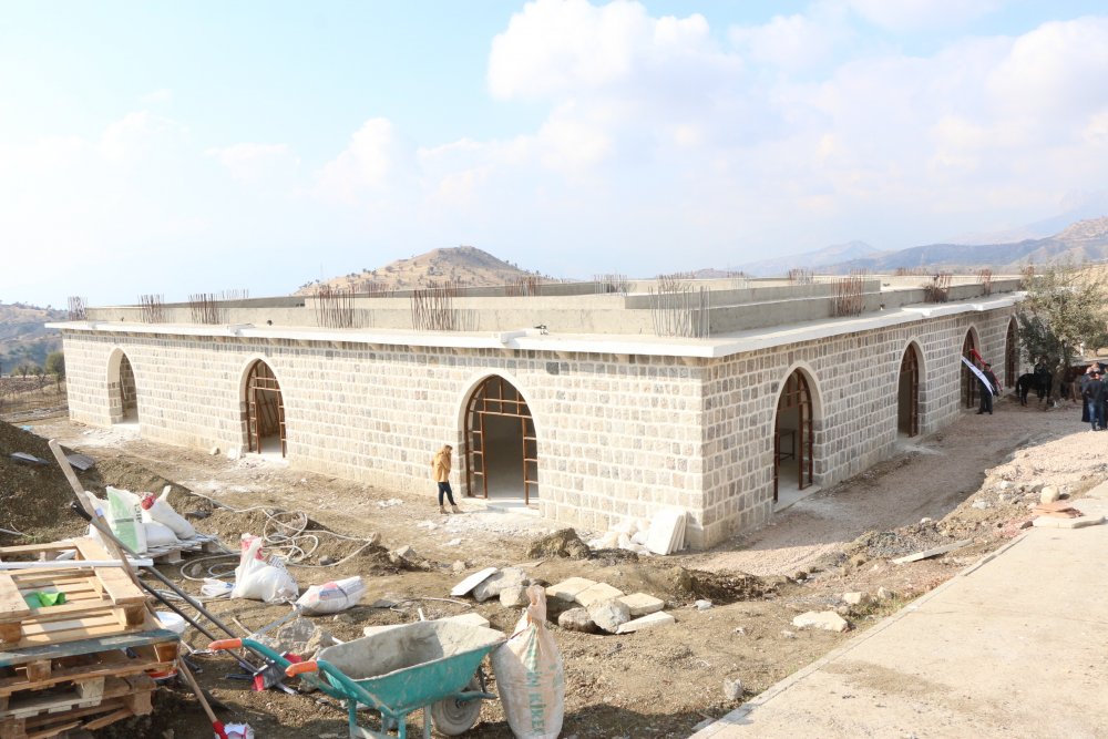Şırnak'ta teröristlerin yıktığı kasır, yeniden inşa edildi
