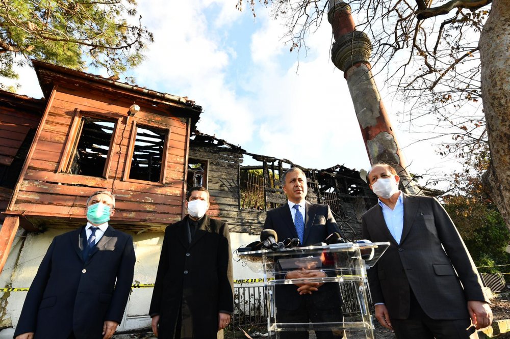 Vali Yerlikaya: (Vaniköy Camii'nin restorasyonu) Projenin iki yıl içerisinde tamamlanmasını ön görüyoruz